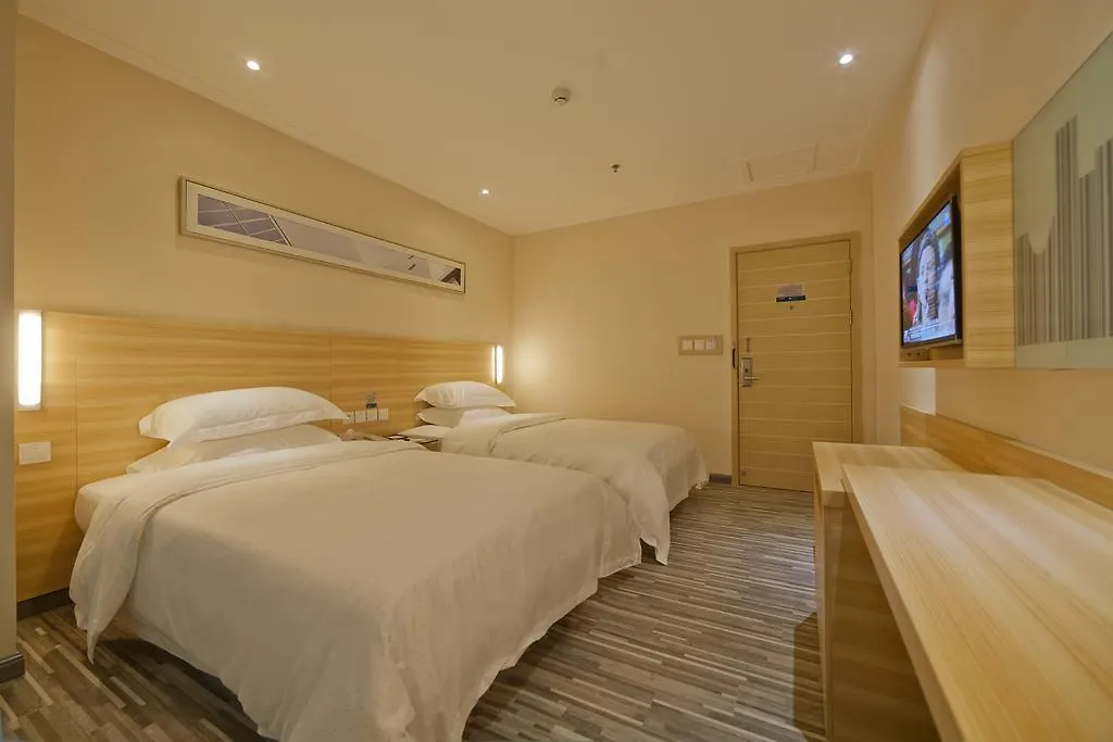 City Comfort Inn Zhuhai Gongbei Port Walmart Branch Hotel